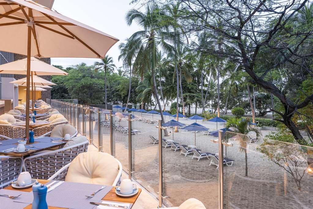 Hilton Santa Marta Hotel Restaurant photo